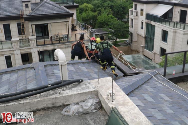 男子炒股虧3000萬想跳樓：站樓頂喝茅臺，讓妻再打5000萬,拾荒網